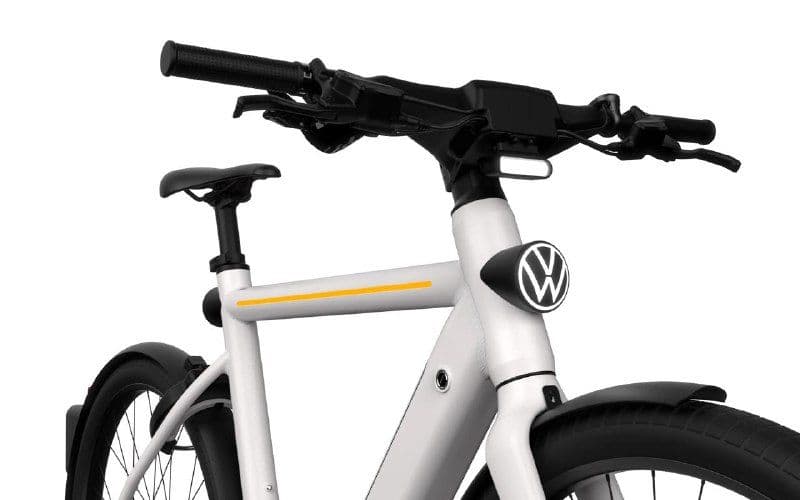 Volkswagen orqa kamera va radar bilan jihozlangan yangi elektrovelosipedini taqdim etdi